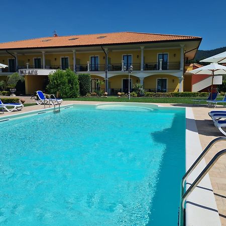 Hotel Lido - Beach And Palace Bolsena Esterno foto
