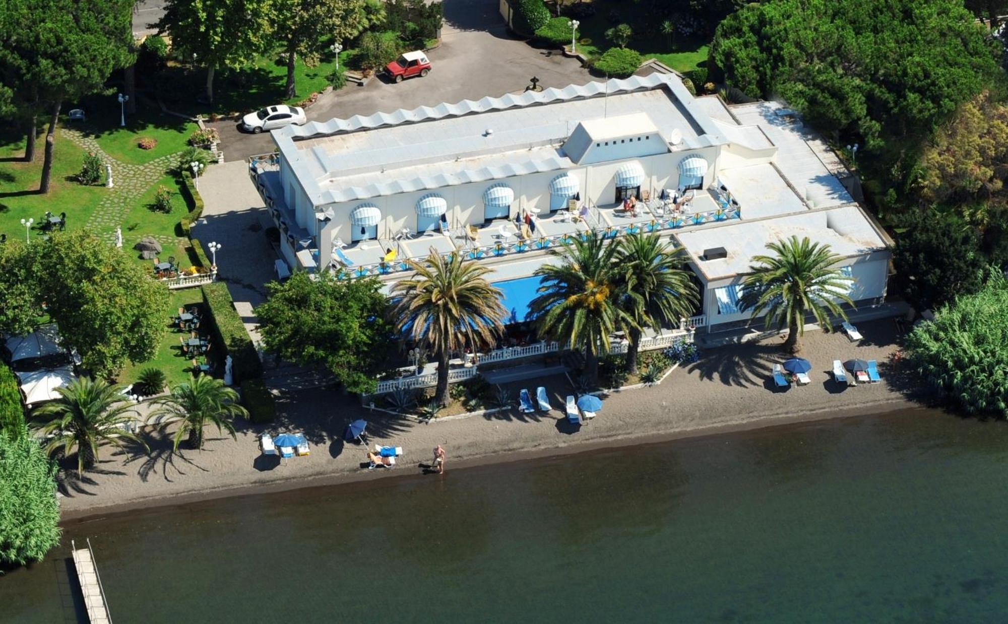 Hotel Lido - Beach And Palace Bolsena Esterno foto