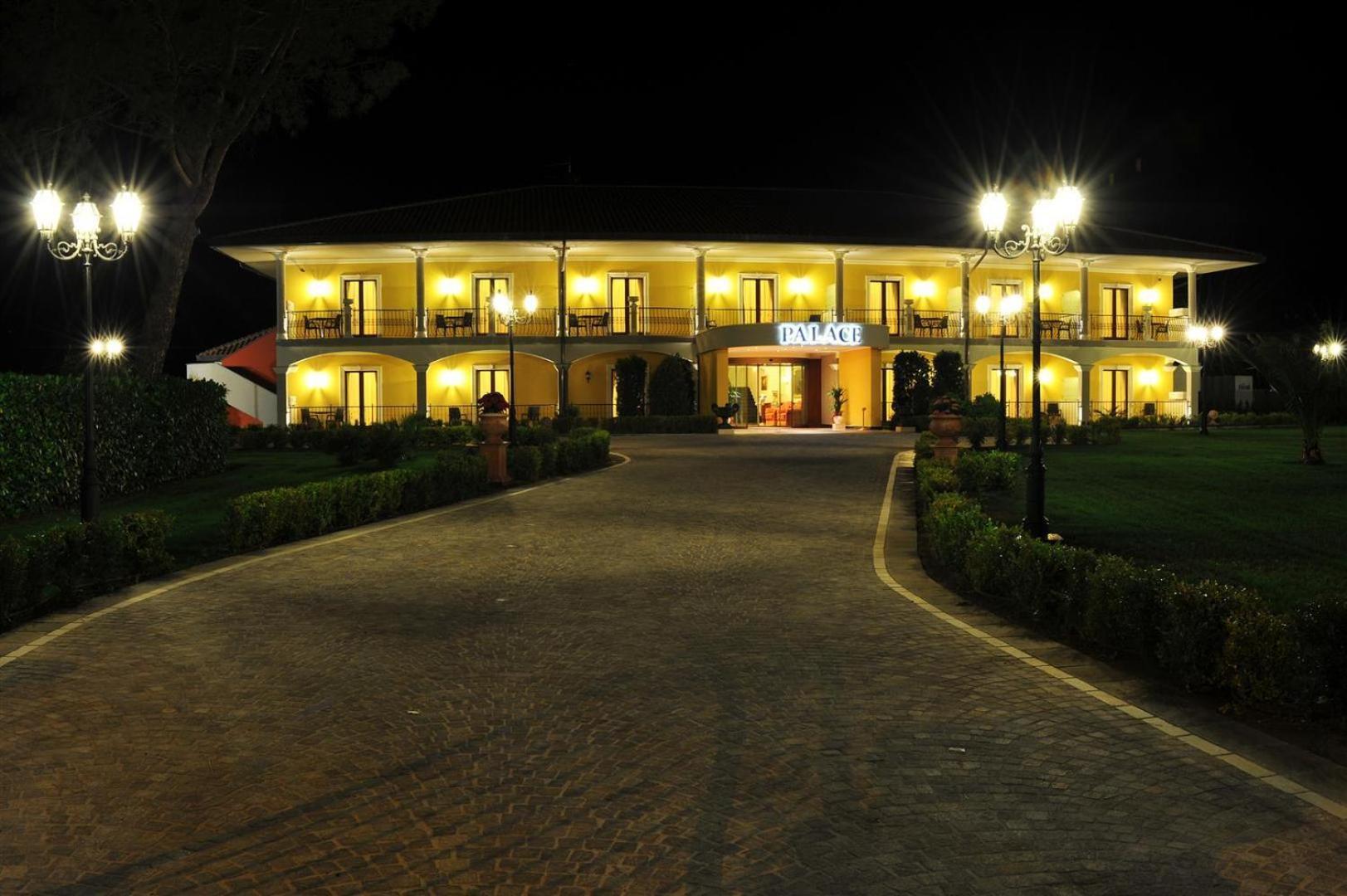 Hotel Lido - Beach And Palace Bolsena Esterno foto