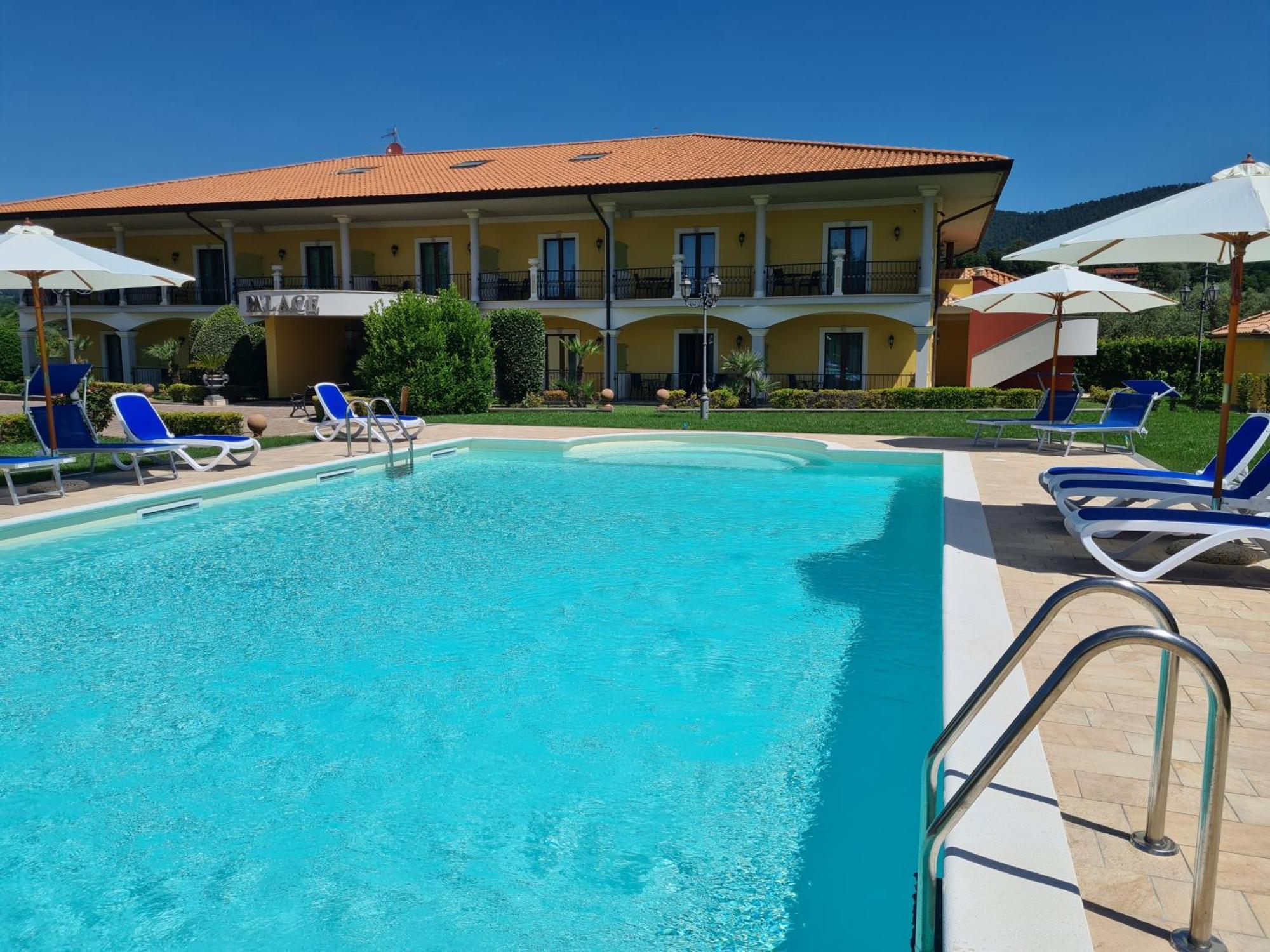 Hotel Lido - Beach And Palace Bolsena Esterno foto
