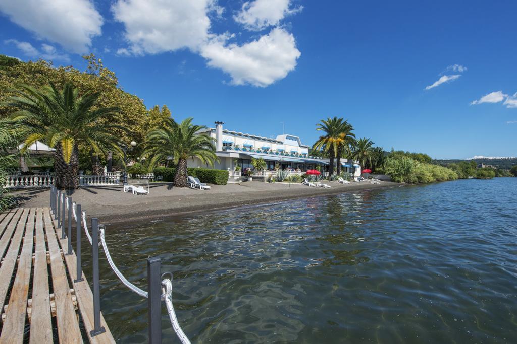 Hotel Lido - Beach And Palace Bolsena Esterno foto